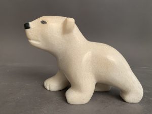 White Marble Bear _ Guy Unisaraq